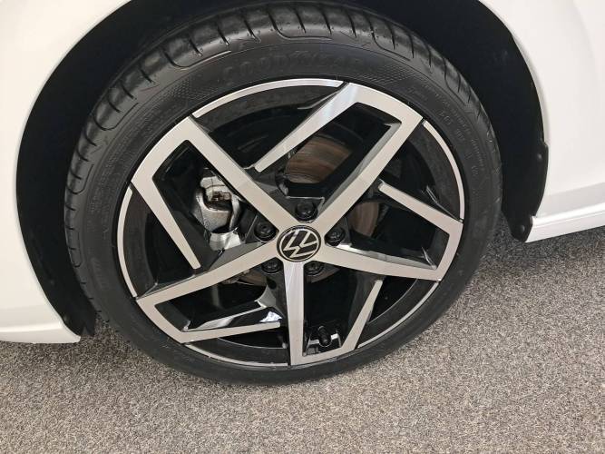 Golf 1.5 eTSI OPF 150 DSG7