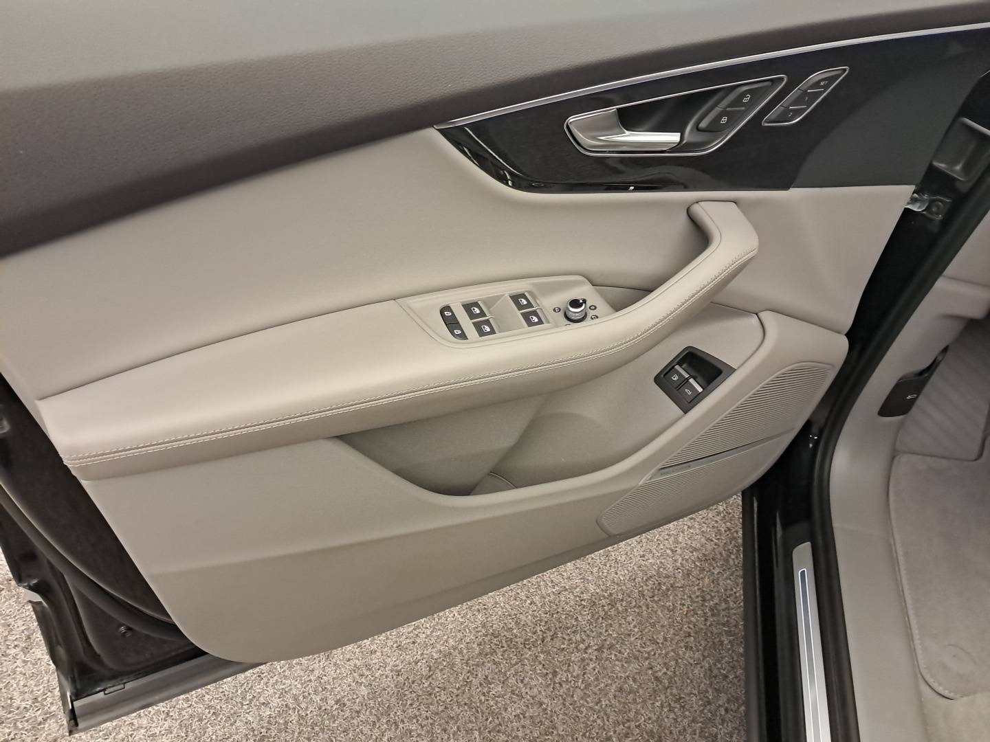 Q7 55 TFSI e 380 Tiptronic 8 Quattro