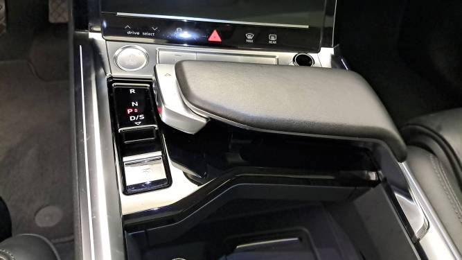 e-tron 55 quattro 408 ch