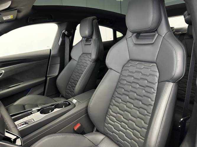 e-tron GT 476 ch quattro