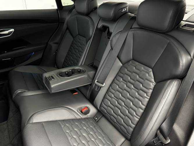 e-tron GT 476 ch quattro