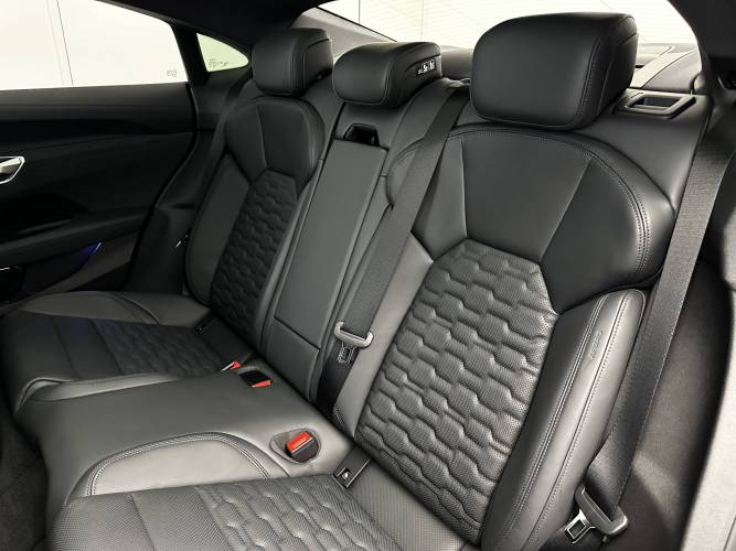 e-tron GT 476 ch quattro