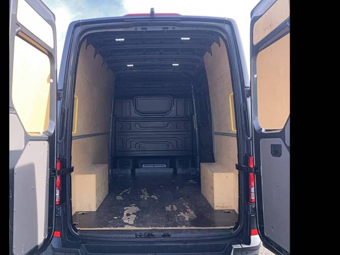 CRAFTER VAN 30 L3H3 2.0 TDI 140 CH