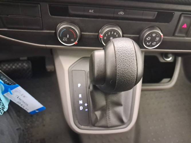 TRANSPORTER 6.1 VAN L1H1 2.0 TDI 150 DSG7