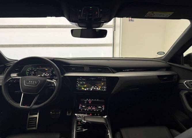 Q8 e-tron Sportback 55 408 ch 114 kWh Quattro