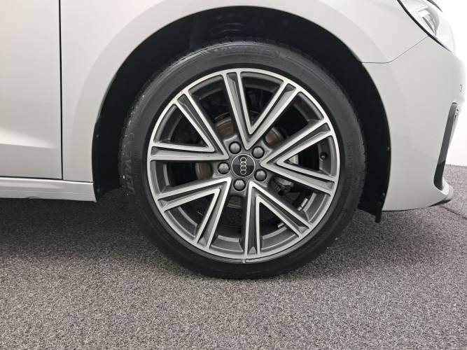 A1 Sportback 25 TFSI 95 ch S tronic 7