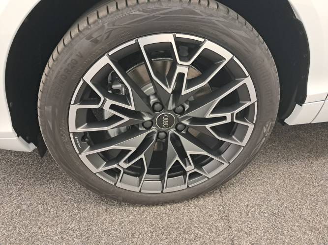 Q3 e-hybrid 272 ch S tronic 6