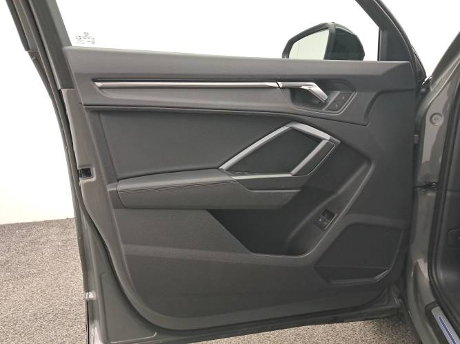 Q3 45 TFSIe 245 ch S tronic 6