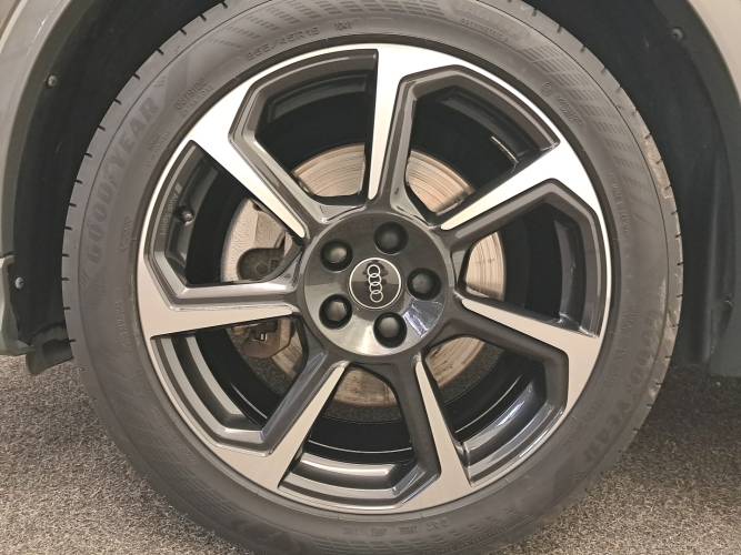 Q3 45 TFSIe 245 ch S tronic 6