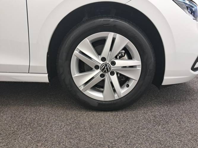 Golf 1.0 eTSI OPF 110 DSG7