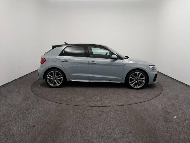 A1 Sportback 30 TFSI 110 ch S tronic 7