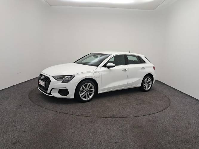 A3 Sportback 40 TFSIe 204 S Tronic 6