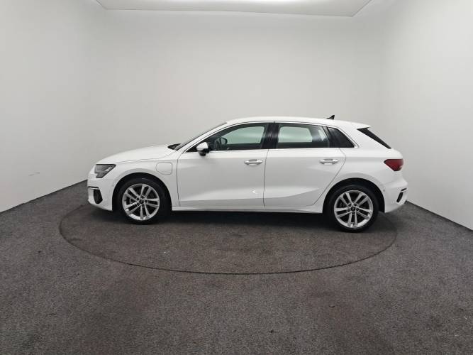 A3 Sportback 40 TFSIe 204 S Tronic 6