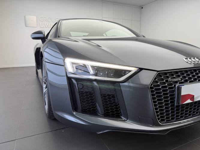 R8 V10 5.2 FSI 540 S tronic 7 Quattro