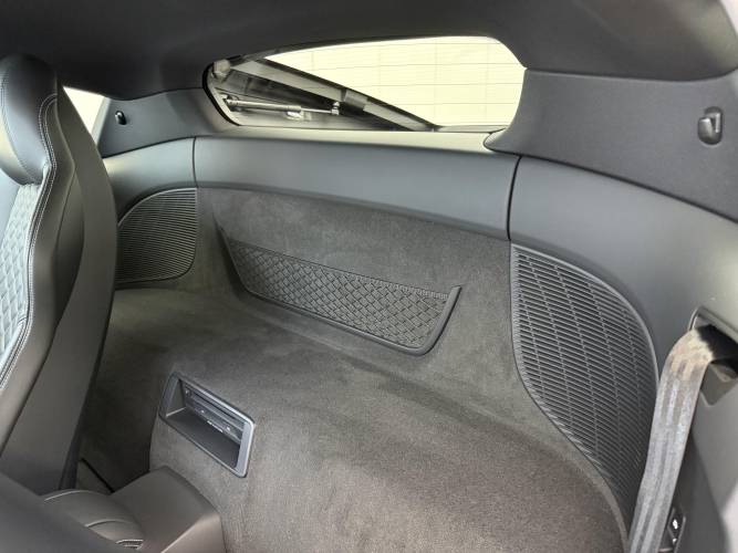 R8 V10 5.2 FSI 540 S tronic 7 Quattro