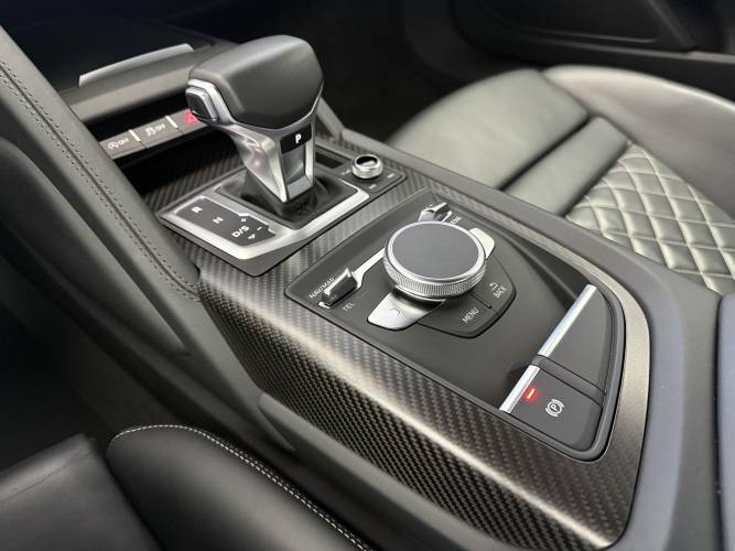 R8 V10 5.2 FSI 540 S tronic 7 Quattro