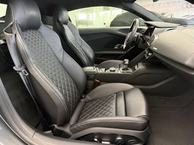 R8 V10 5.2 FSI 540 S tronic 7 Quattro