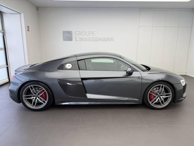 R8 V10 5.2 FSI 540 S tronic 7 Quattro