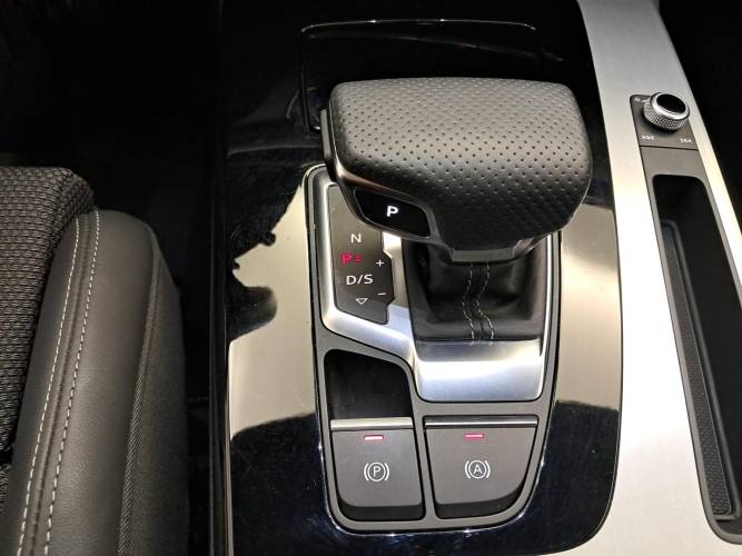 Q5 Sportback 55 TFSIe 367 S tronic 7 Quattro