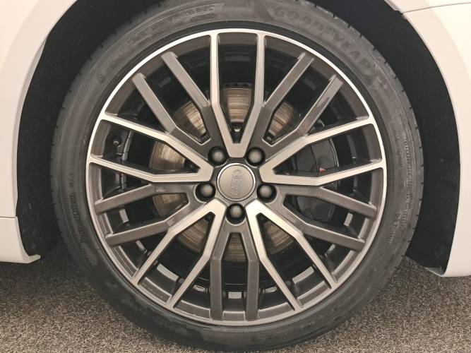 TTS Coupé 40 TFSI 320 S tronic 7 Quattro