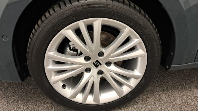 Leon 1.5 eTSI Hybrid 115 DSG7