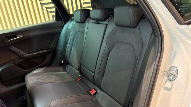 Leon Sportstourer 1.5 eTSI Hybrid 150 ch DSG7