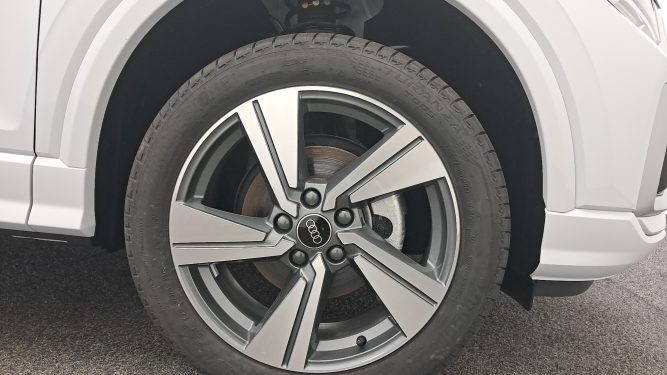 Q2 35 TFSI 150 S tronic 7