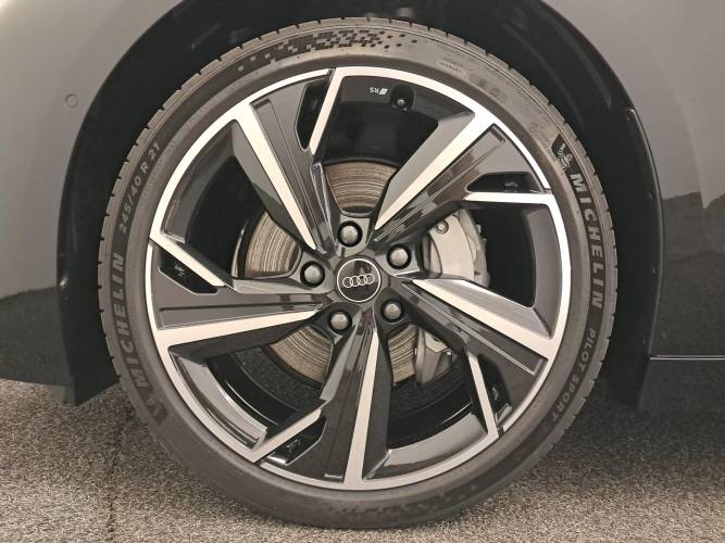 A6 e-tron Avant Performance 367 ch 100 kWh