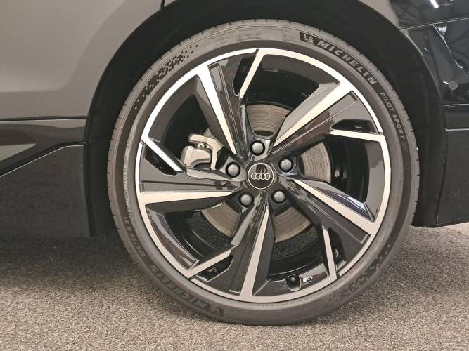 A6 e-tron Avant Performance 367 ch 100 kWh