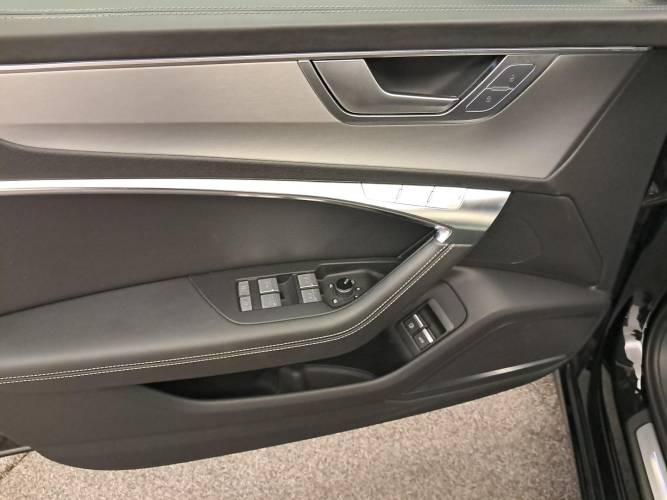 A6 Avant 55 TFSIe 367 ch S tronic 7 Quattro