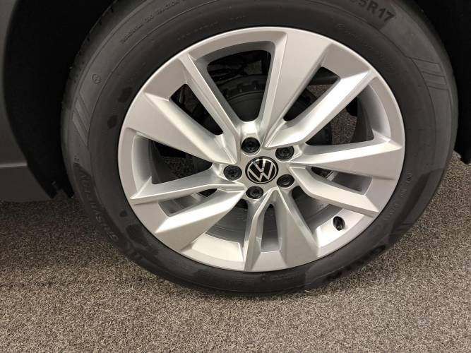 Taigo 1.0 TSI 95 BVM5