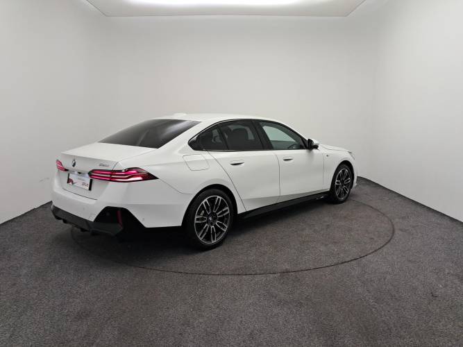 520i 208 ch BVA8