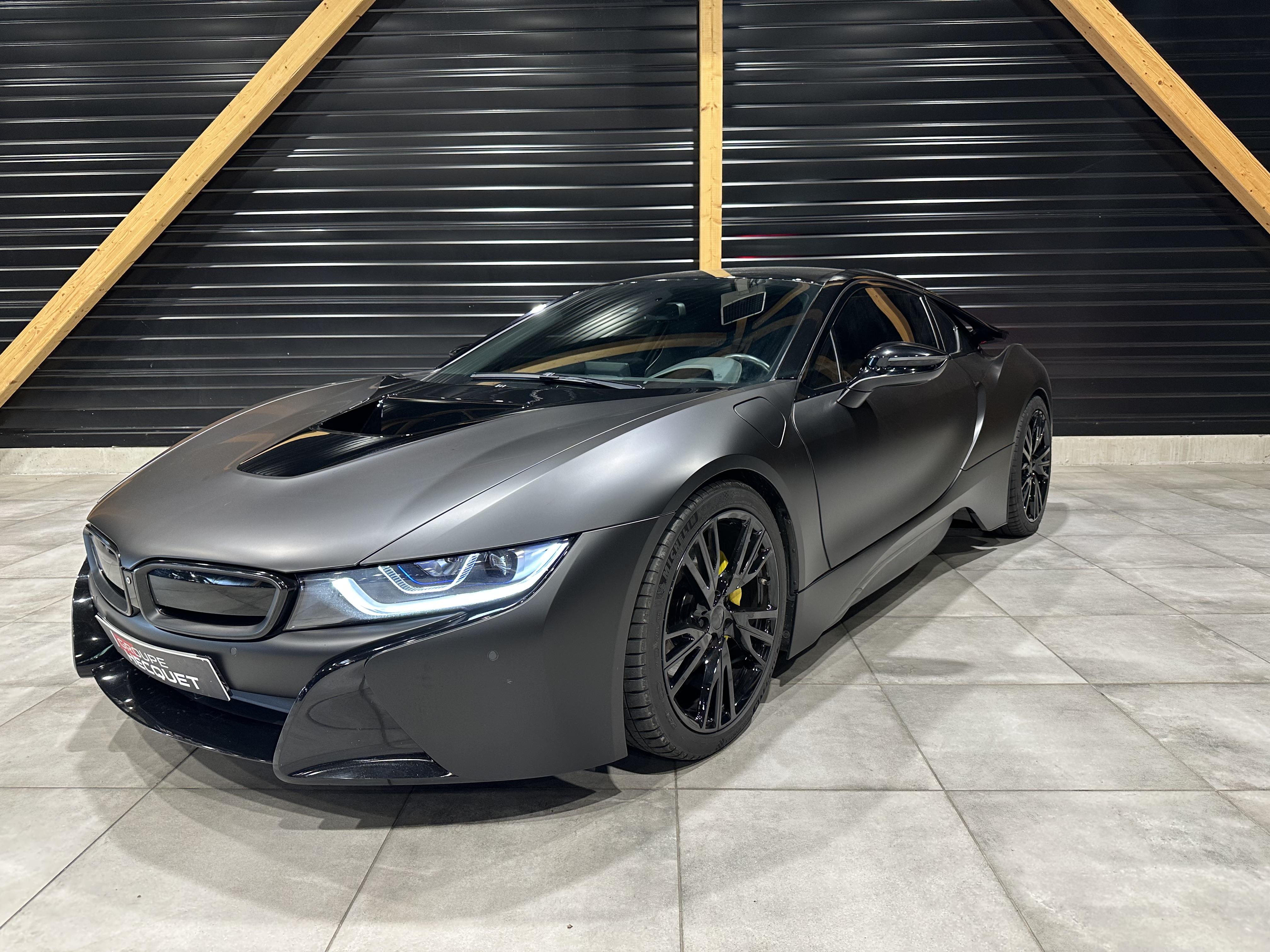 i8 I12
