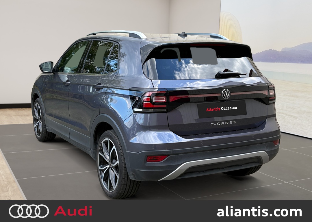 VOLKSWAGEN T-CROSS