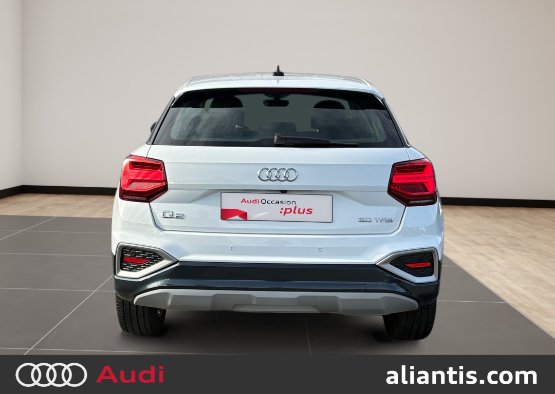 AUDI Q2