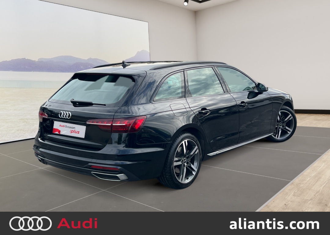 AUDI A4 AVANT