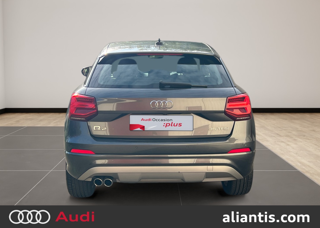 AUDI Q2