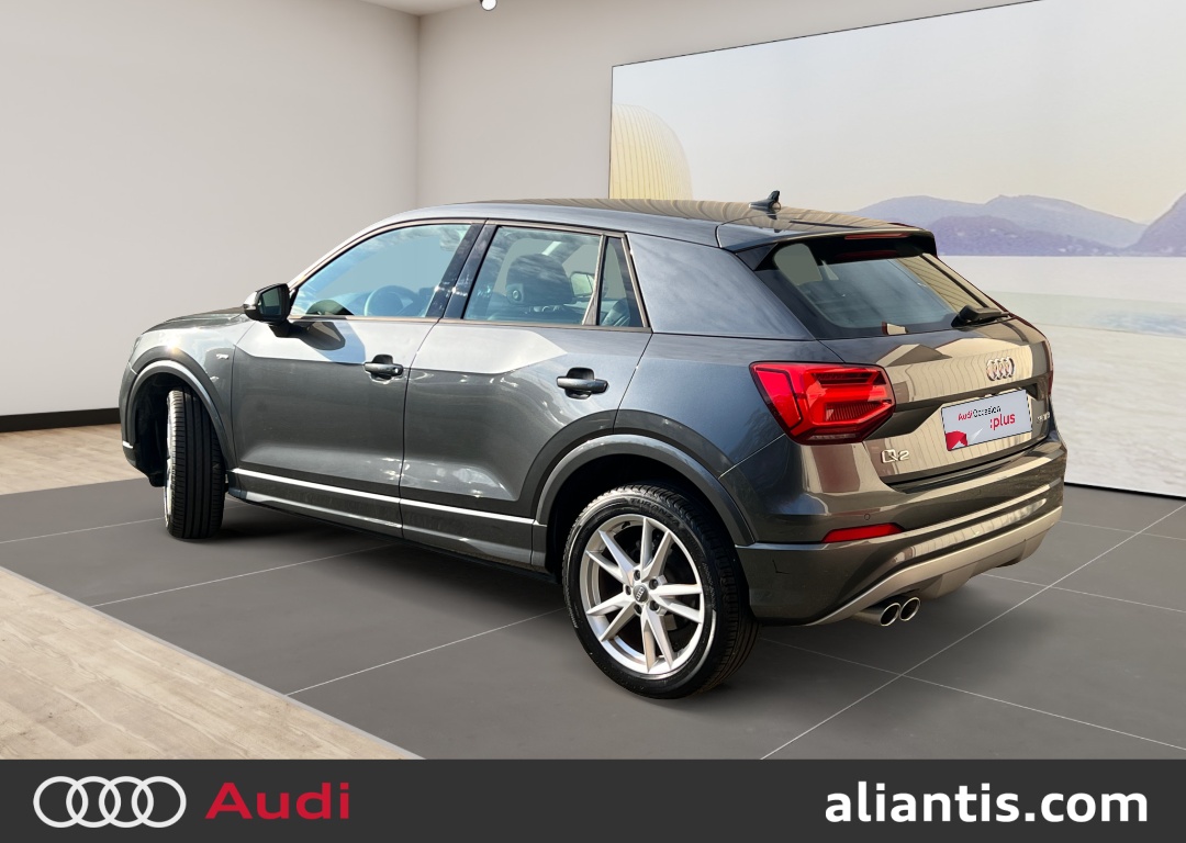 AUDI Q2