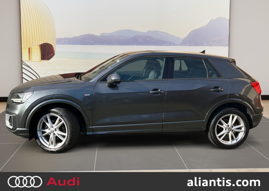 AUDI Q2