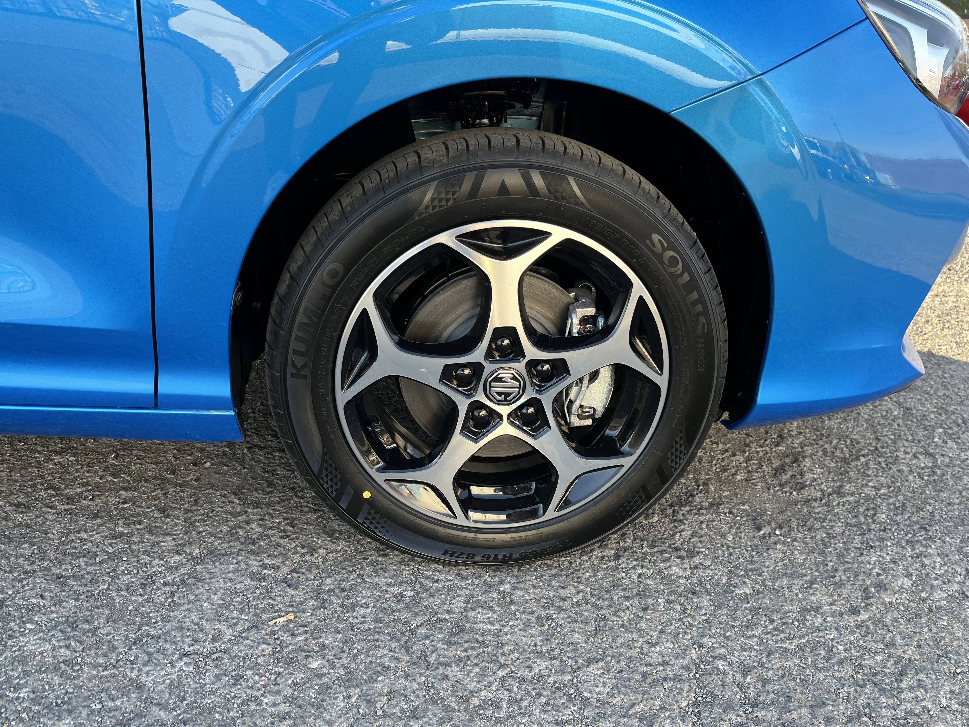 MG3 1.5 L Hybrid+ 195 ch