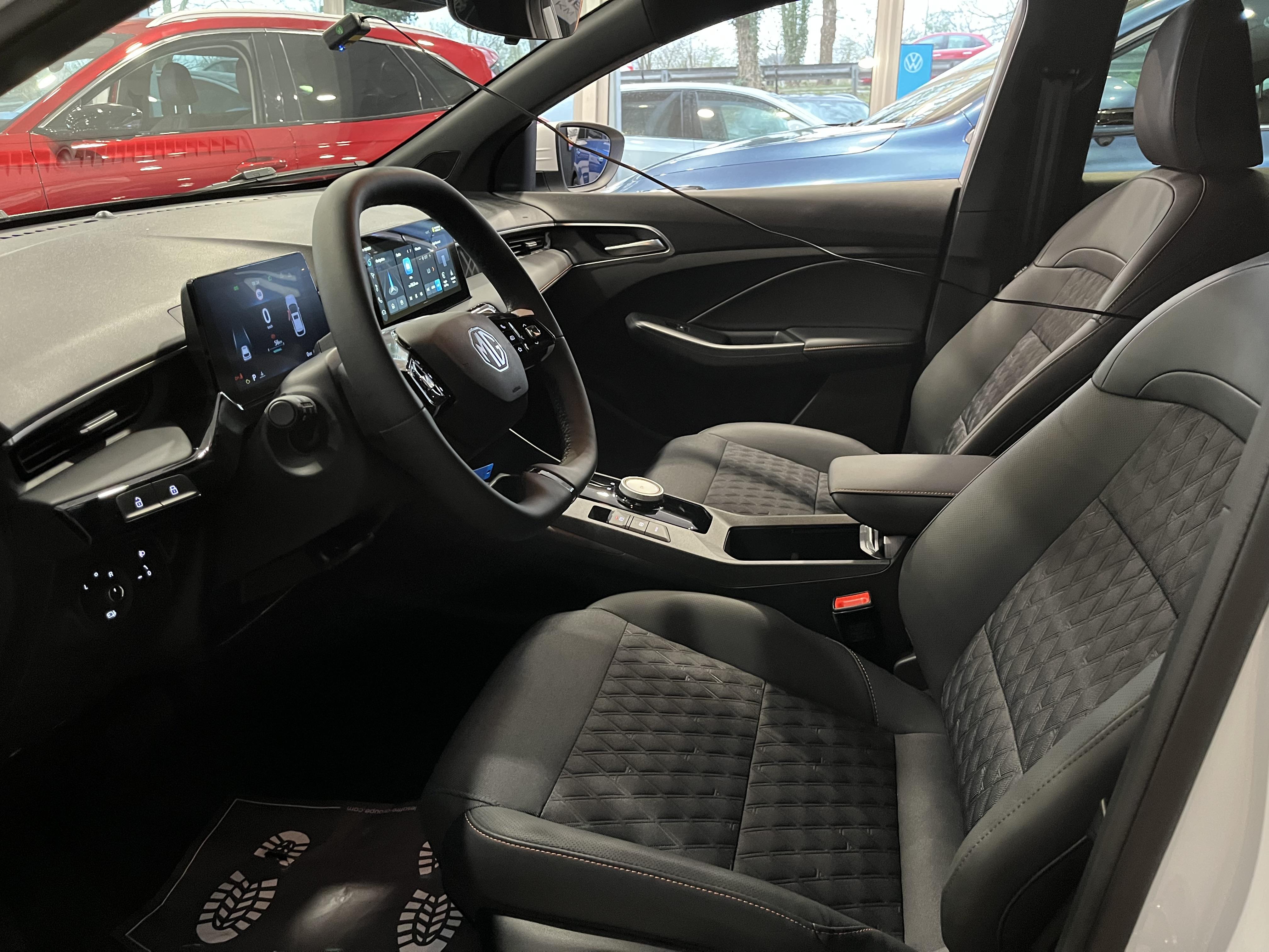 MG3 1.5 L Hybrid+ 195 ch