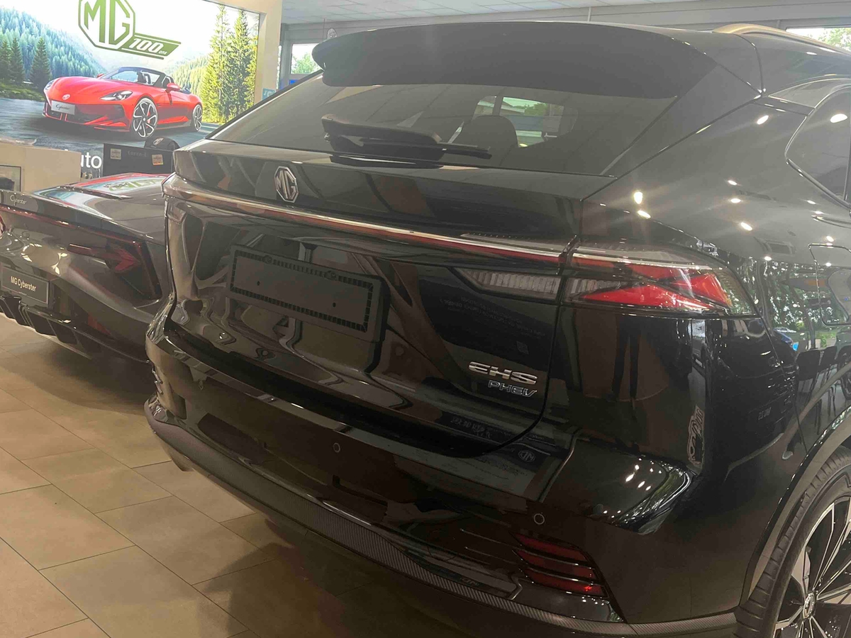 EHS 1.5T PHEV 272 ch