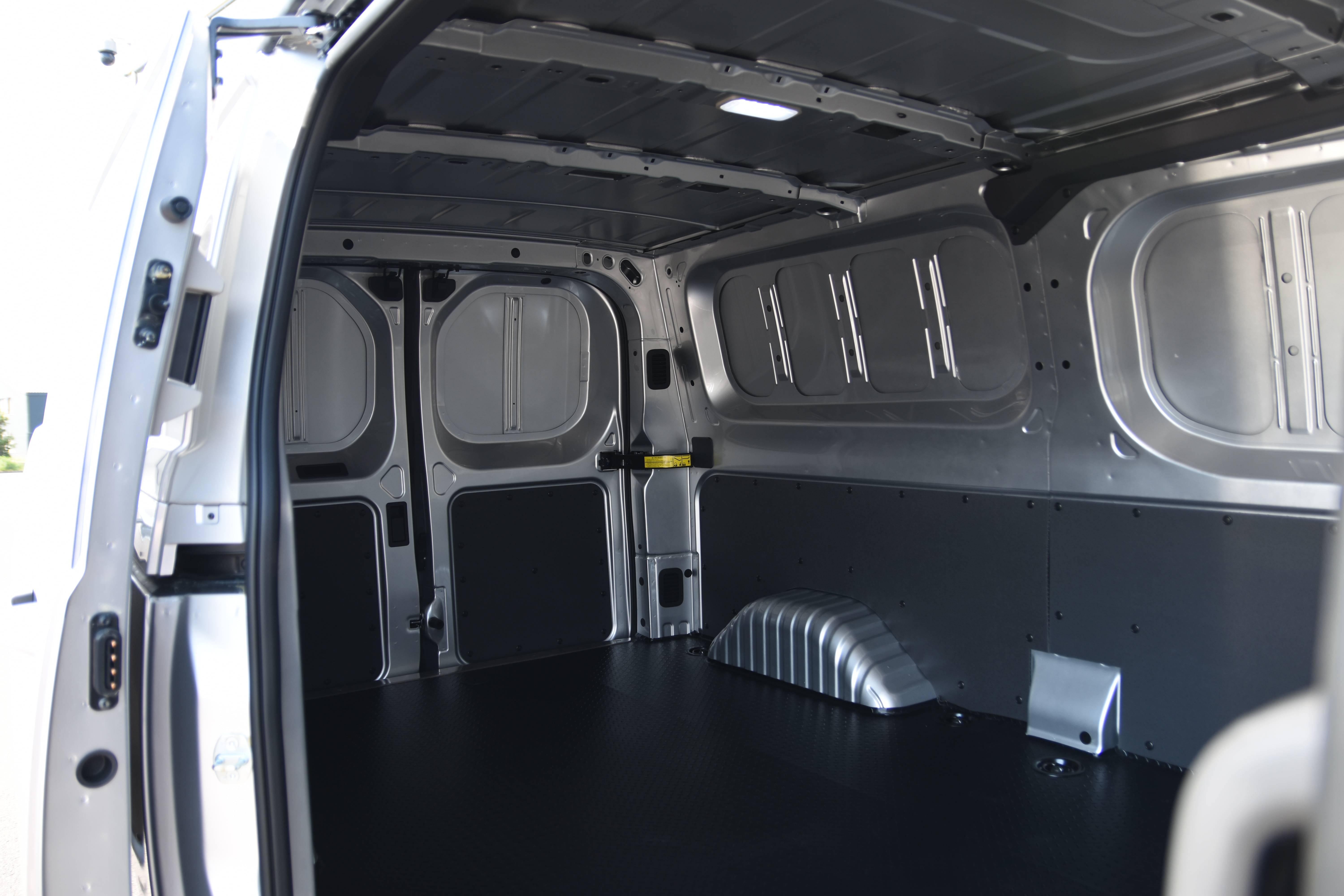 E-DELIVER7 FOURGON L2H1 77 KWH
