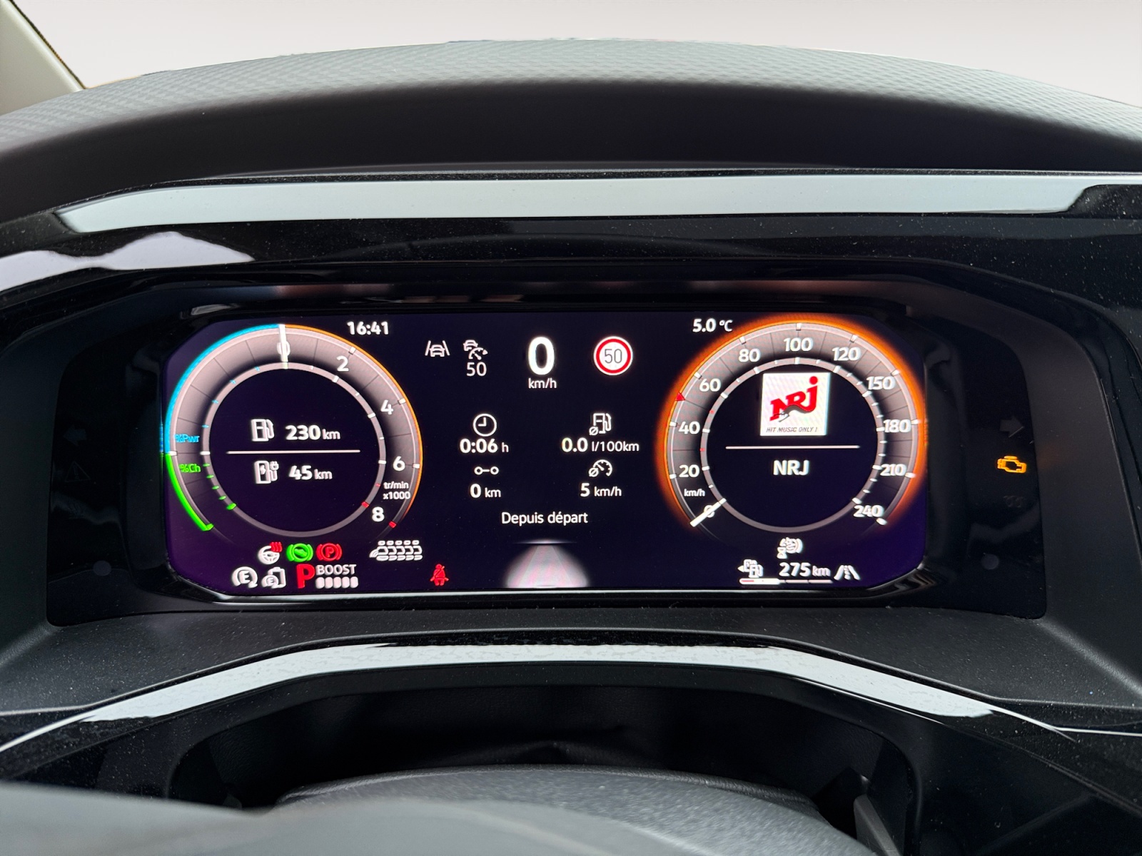 Multivan Court 1.5 eHybrid 245 4Motion DSG6