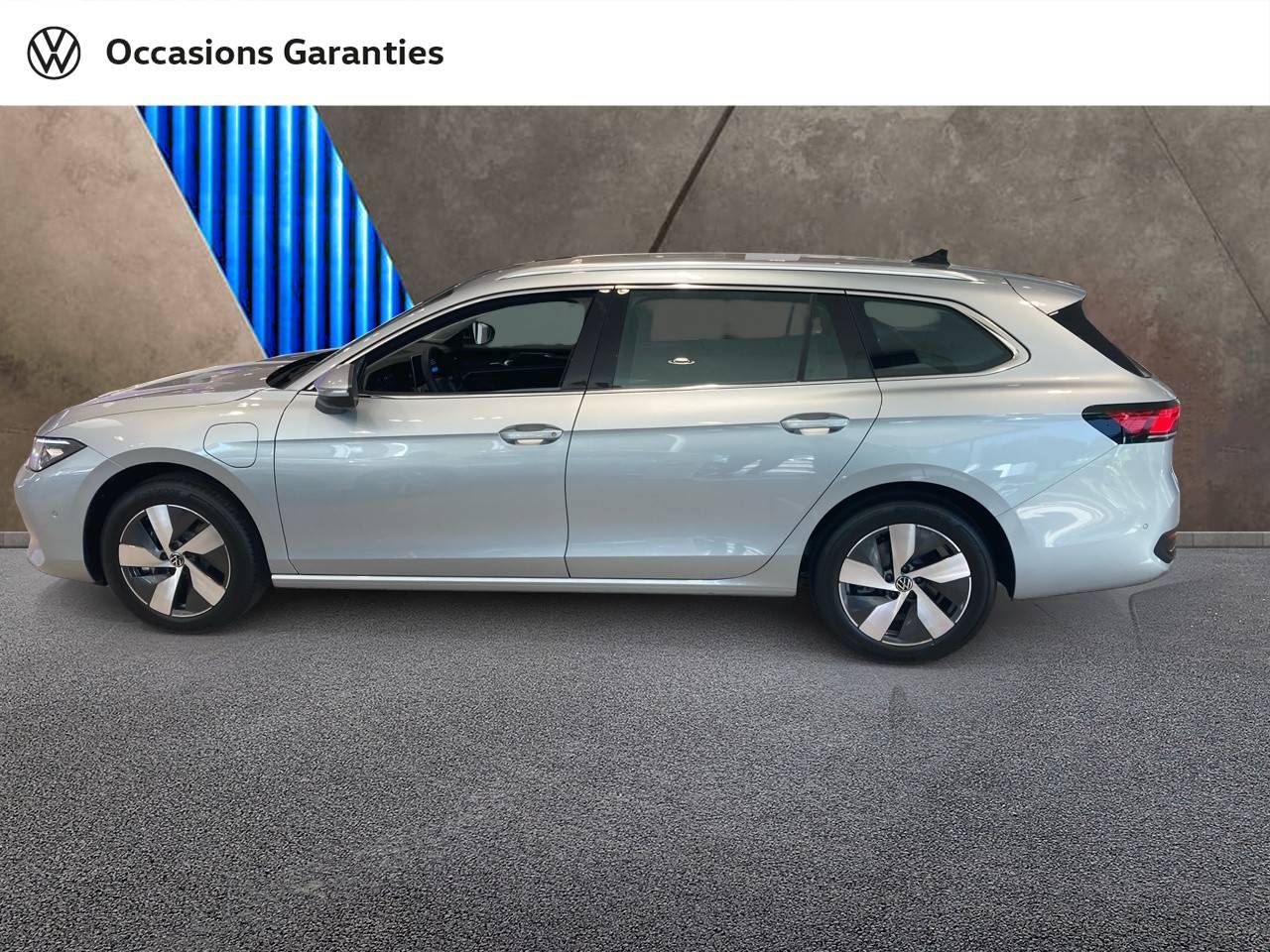 Voitures neuves VOLKSWAGEN PASSAT Life Plus Lens