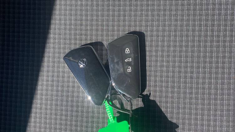 Voitures neuves VOLKSWAGEN UTILITAIRES CADDY CARGO MAXI FLEXIBLE BUSINESS Clermont-Ferrand