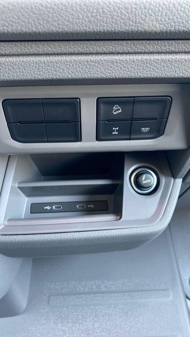 Voitures neuves VOLKSWAGEN UTILITAIRES CRAFTER PROCAB BUSINESS Clermont-Ferrand