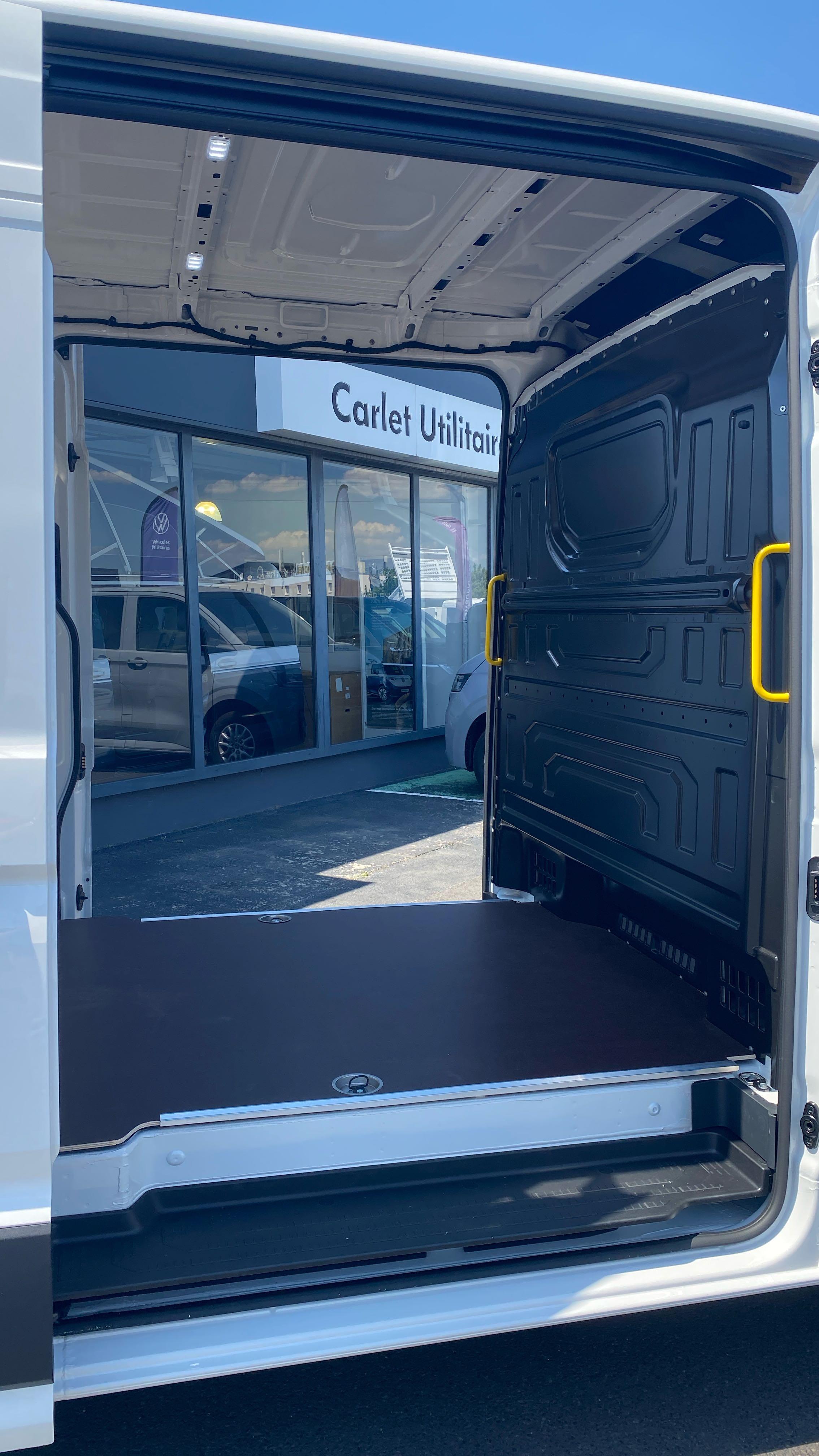 Voitures neuves VOLKSWAGEN UTILITAIRES CRAFTER PROCAB BUSINESS Clermont-Ferrand