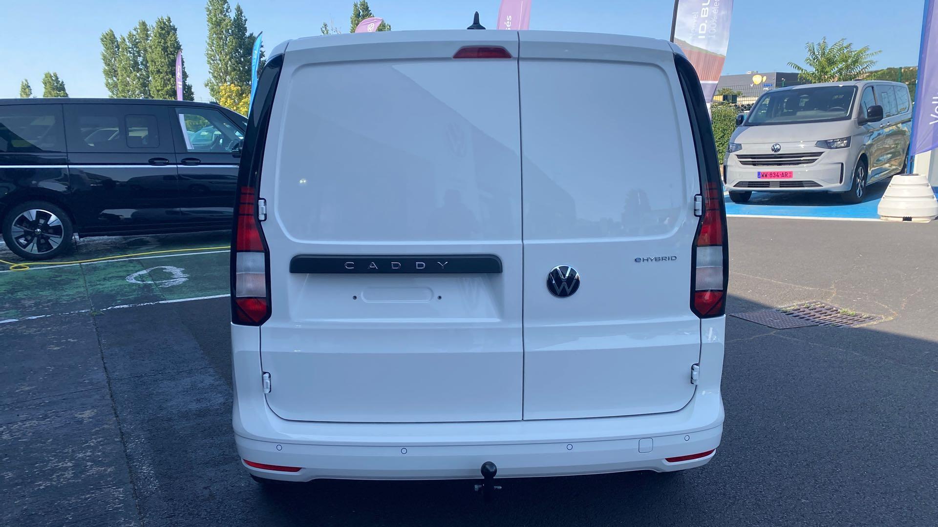 Voitures neuves VOLKSWAGEN UTILITAIRES Caddy Cargo BUSINESS Clermont-Ferrand
