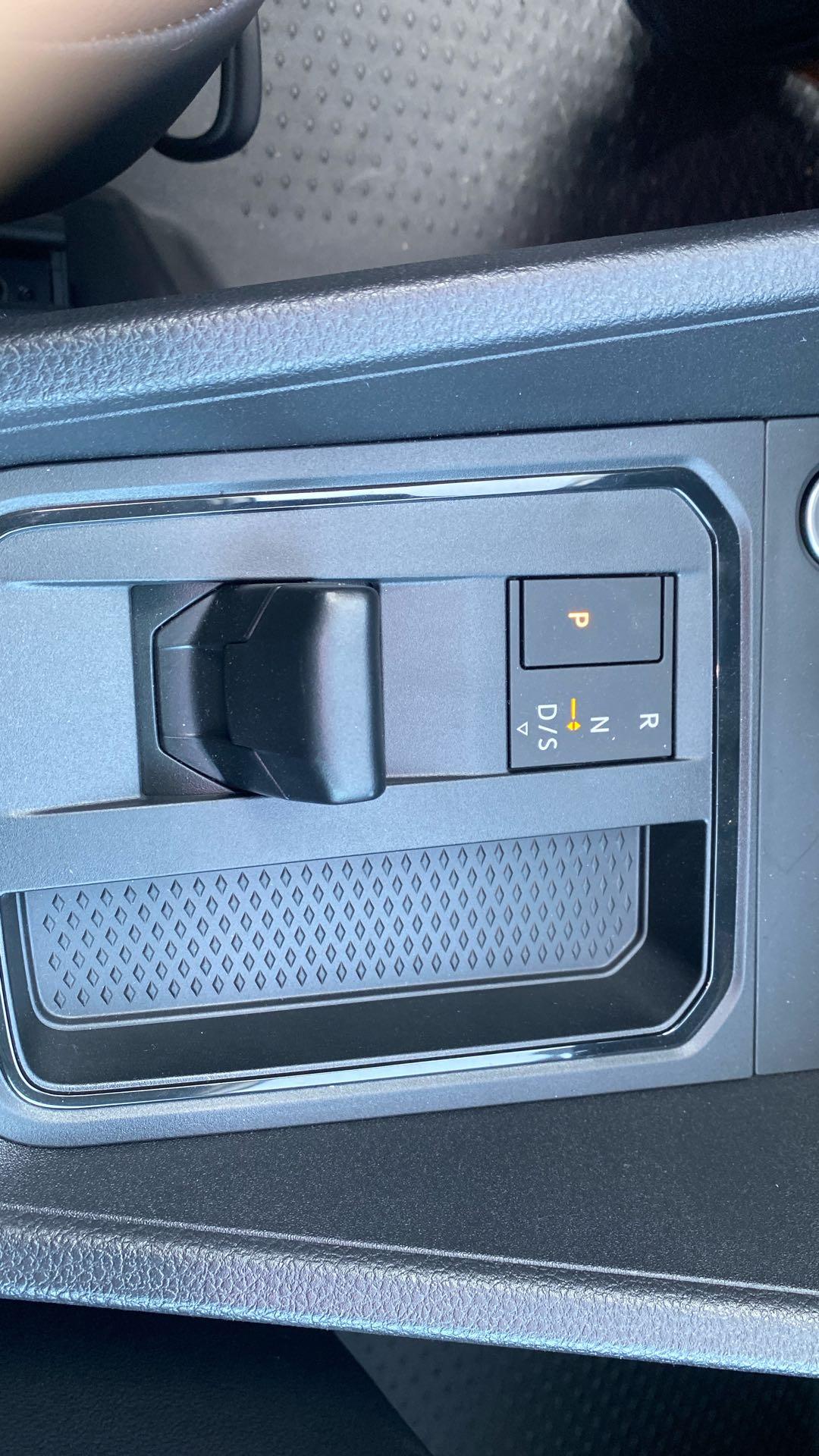 Voitures neuves VOLKSWAGEN UTILITAIRES Caddy Cargo BUSINESS Clermont-Ferrand